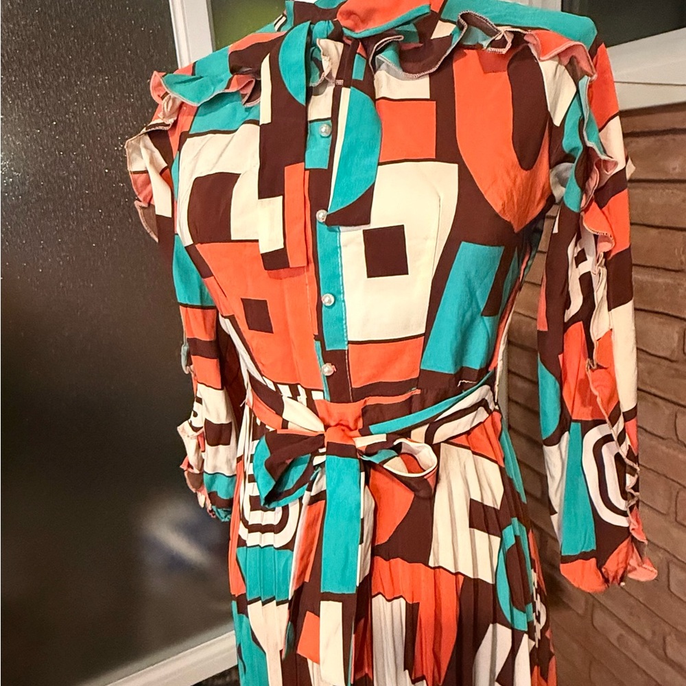 Vintage Geometric Midi Dress with Tie-Waist in Teal & Coral - Picture 7 of 8